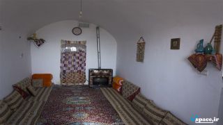 اقامتگاه بوم گردی ریواس روستای دهنوفرخزاد شهربابک-نمای اتاق